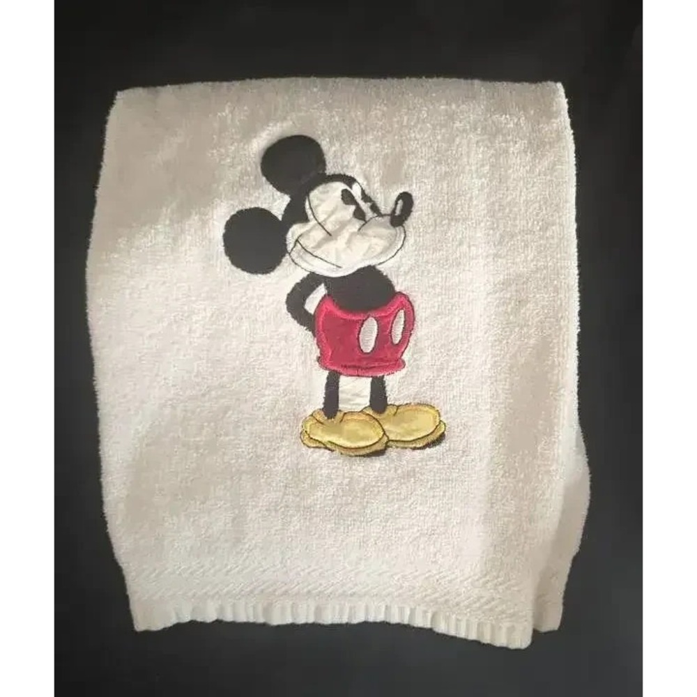 Mickey Mouse Bathroom Set- Towels Washcloths Shower Curtain Hooks & Art Book - Picture 8 of 16